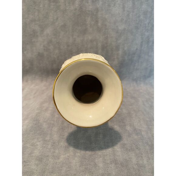 Lenox‎ Floral Meadow Canterbury Vase 8" Ivory Flowers Gold Trim NEW #823287 - Picture 7 of 8